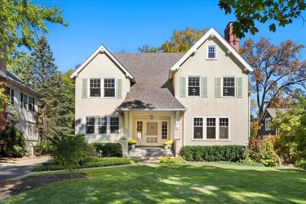 611 Ash ST, Winnetka, IL 60093
