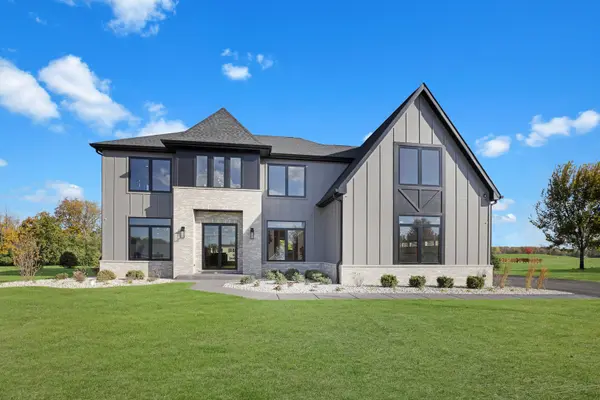 23277 ENCLAVE LN, Lake Barrington, IL 60010