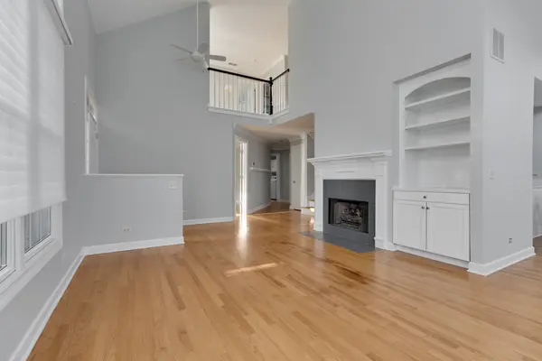 3701 King Charles LN, St. Charles, IL 60174
