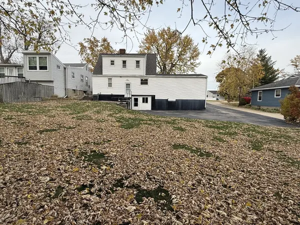 909 N Hennepin AVE, Dixon, IL 61021