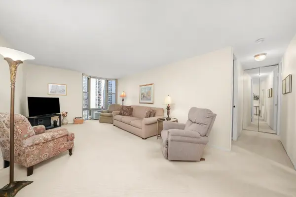 1340 N Dearborn ST #12E, Chicago, IL 60610