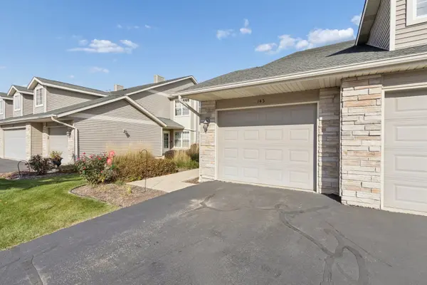 145 Penny LN #1, Sycamore, IL 60178