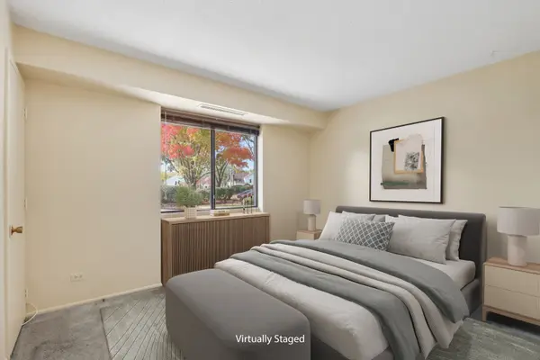 35 S Baybrook DR #114, Palatine, IL 60074
