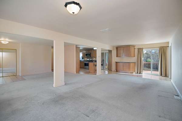2N603 Virginia AVE, Glen Ellyn, IL 60137