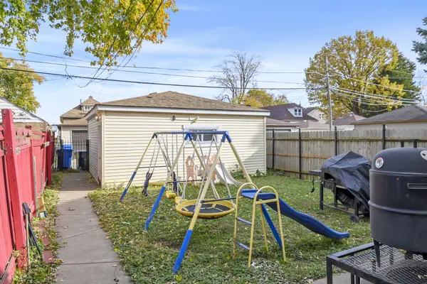 8541 S Paulina ST, Chicago, IL 60620