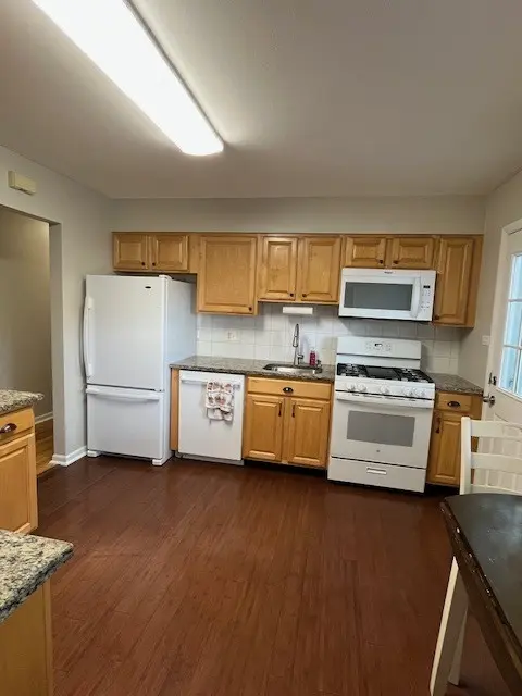 2705 Dana AVE, Waukegan, IL 60087