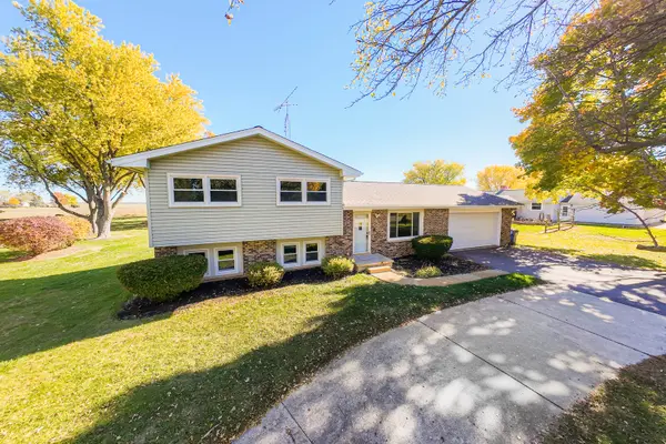 21044 Virginia RD, Dekalb, IL 60115