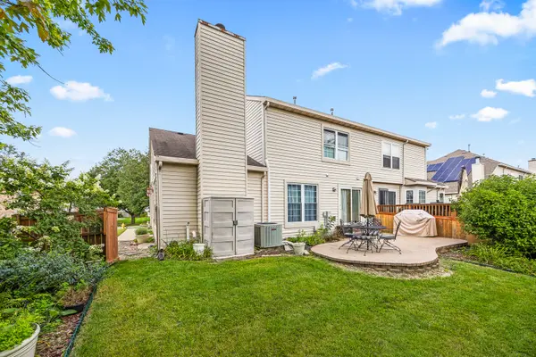 238 Paddington LN, Bolingbrook, IL 60440