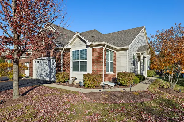 1204 John Hancock DR, Bolingbrook, IL 60490