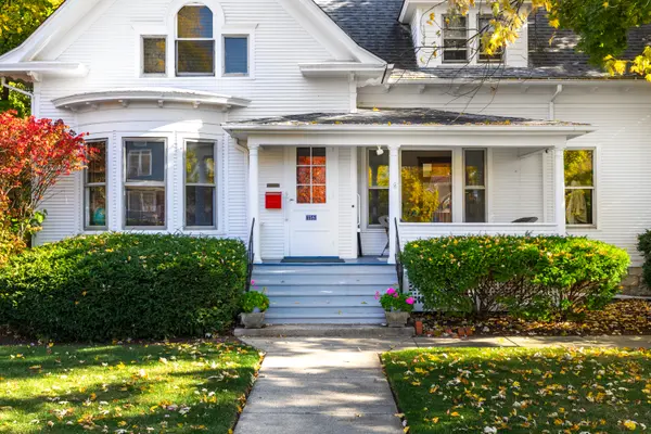 116 S Wright ST, Naperville, IL 60540