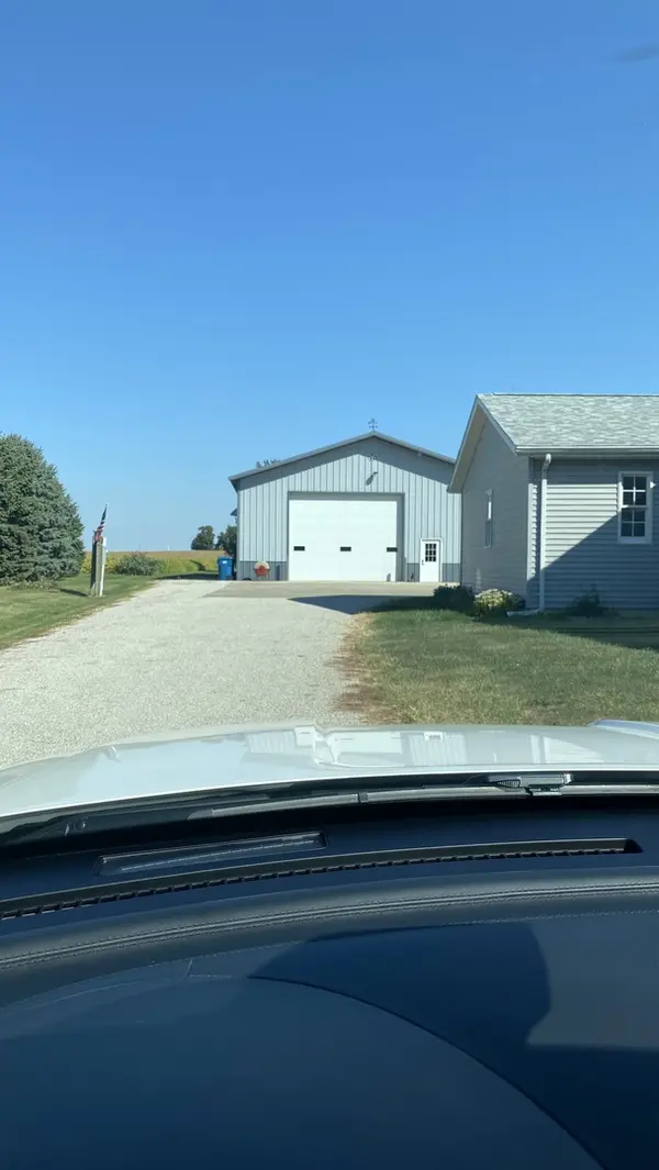 211 W Cooper ST, Colfax, IL 61728