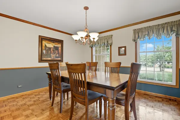 764 Leslie LN, Frankfort, IL 60423