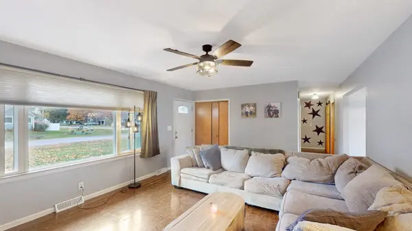 Address not disclosed, Aurora, IL 60506