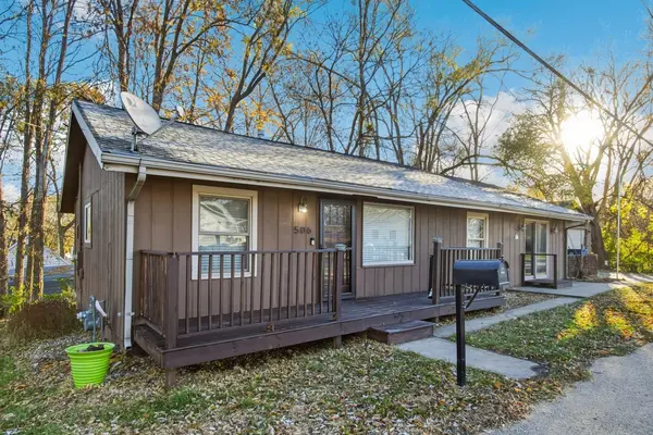 506 Eells AVE, Dixon, IL 61021