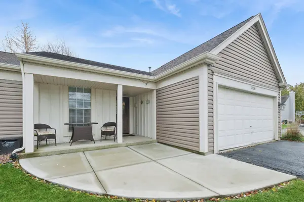 3130 Eugene LN, Aurora, IL 60504