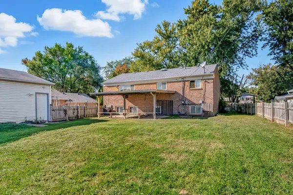 208 S Pinecrest RD, Bolingbrook, IL 60440