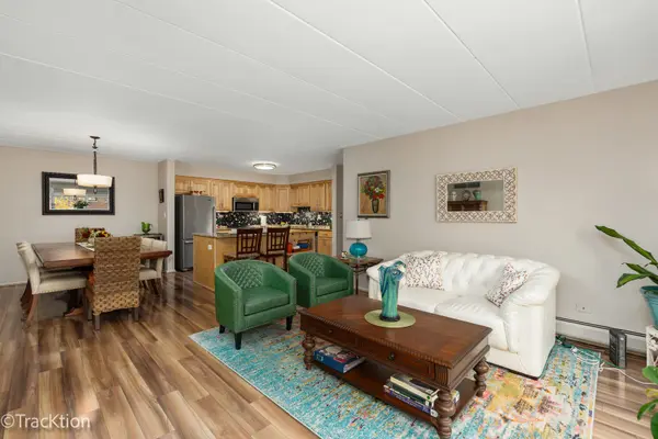 203 N Kenilworth AVE #2N, Oak Park, IL 60302