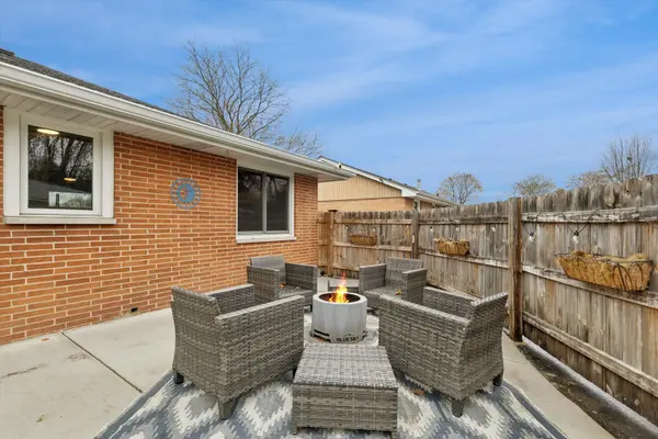 24874 W Lakeview DR, Lake Villa, IL 60046