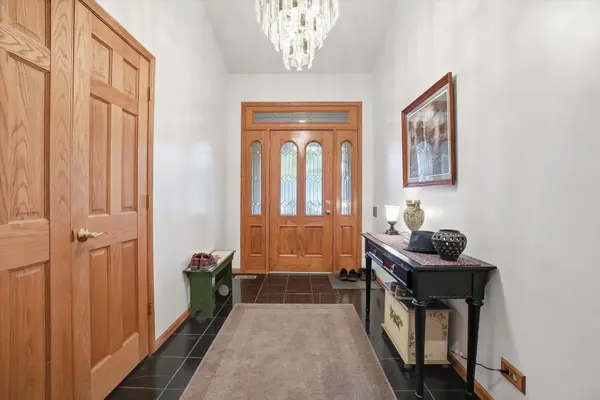 821 Killarney Pass CIR, Mundelein, IL 60060