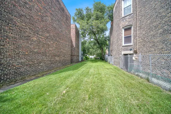 6510 S Rhodes AVE, Chicago, IL 60637