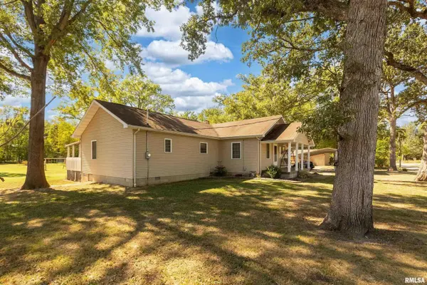 403 E SOUTH AVE, Bluford, IL 62814