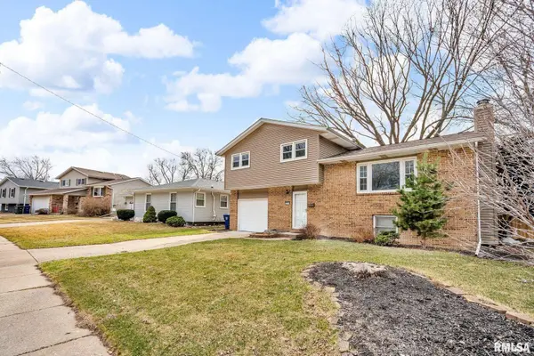 3014 N PINE ST, Davenport, IA 52804