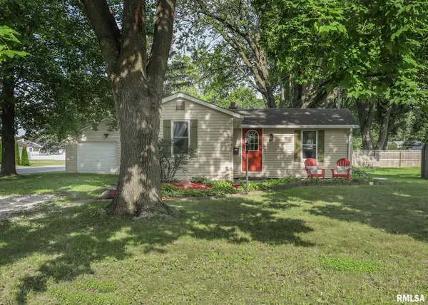 2702 47TH ST, Moline, IL 61265