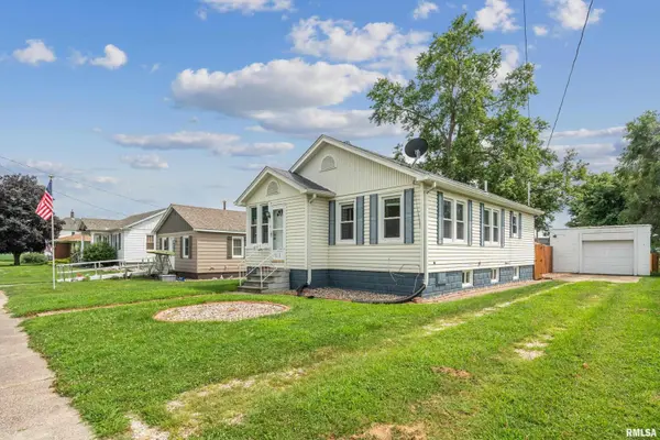 111 5TH ST, Carbon Cliff, IL 61239