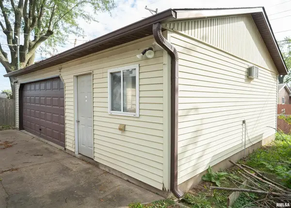 2315 11TH ST, Silvis, IL 61282