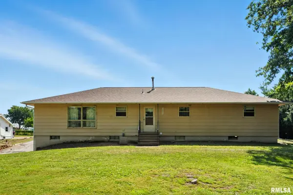 1370 120TH AVE, Joy, IL 61260