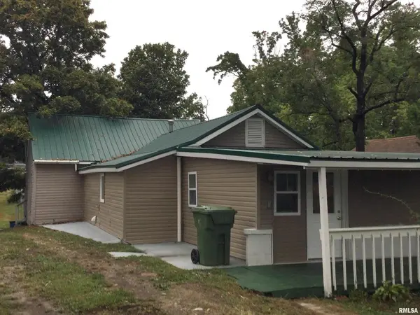 110 EAST AVE, Anna, IL 62906