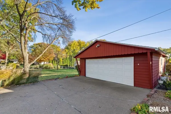3315 Fairhaven RD, Davenport, IA 52807