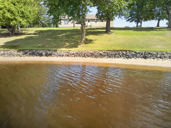 2513 E Grenquist Lake LN, Cumberland, WI 54829