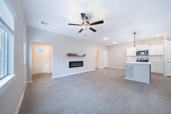 11994 W Wildwood ST #100, Wichita, KS 67215