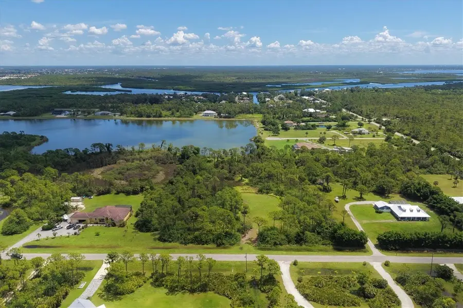 9008 FALCON CT, Venice, FL 34293