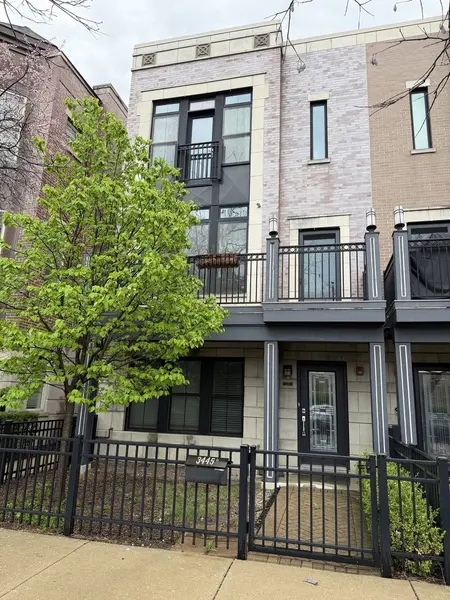 3445 N Whipple ST, Chicago, IL 60618