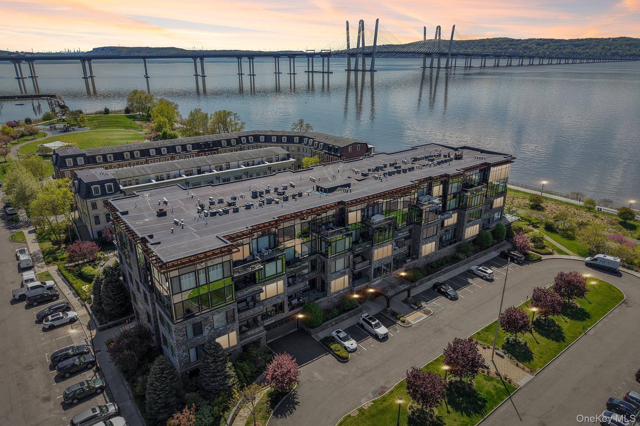 16 Rivers Edge DR #310, Tarrytown, NY 10591