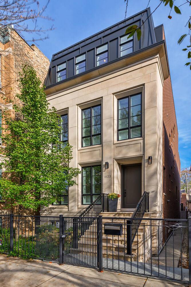 1823 N Bissell ST, Chicago, IL 60614