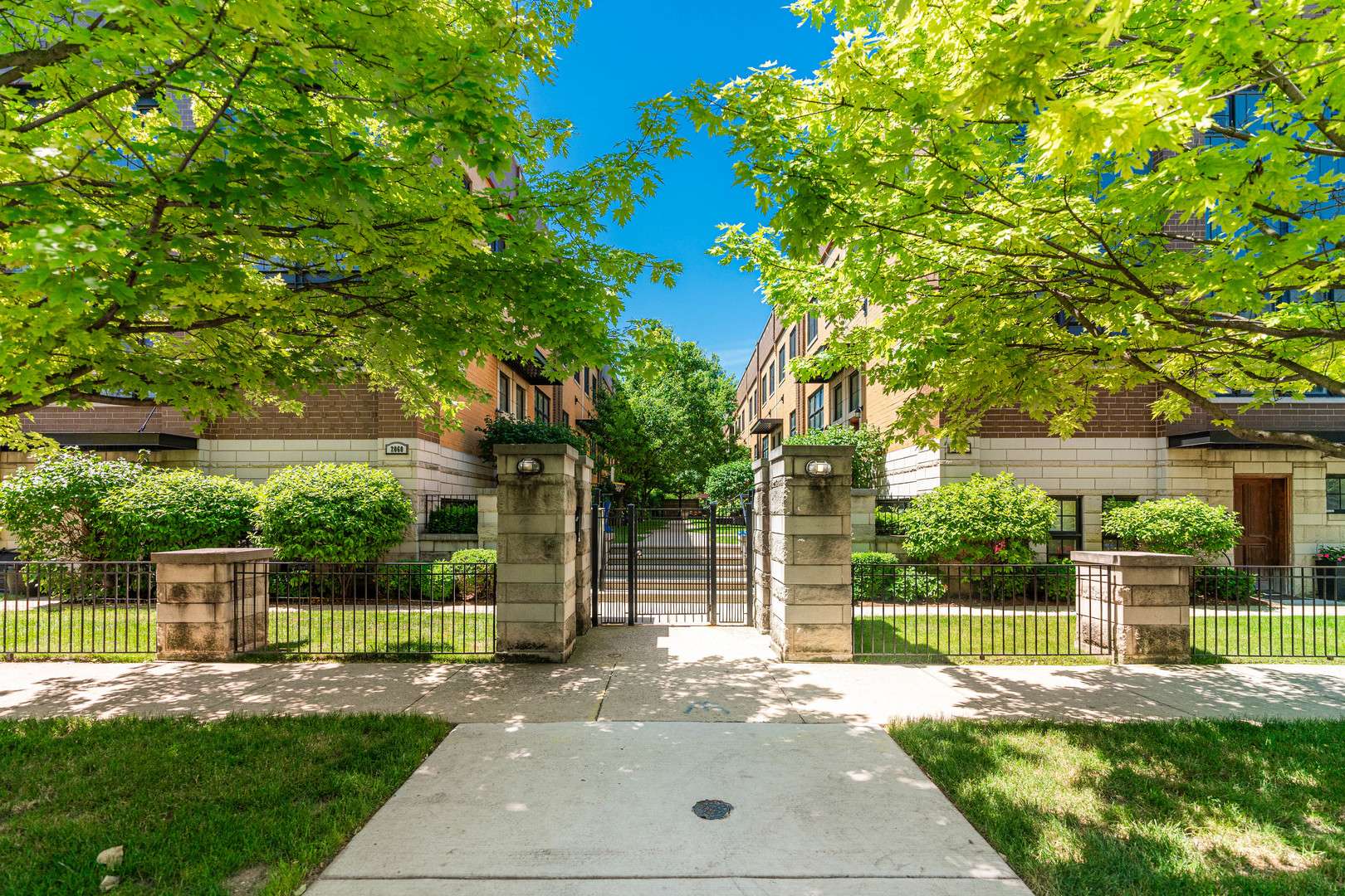 2060 N Stave ST #3, Chicago, IL 60647