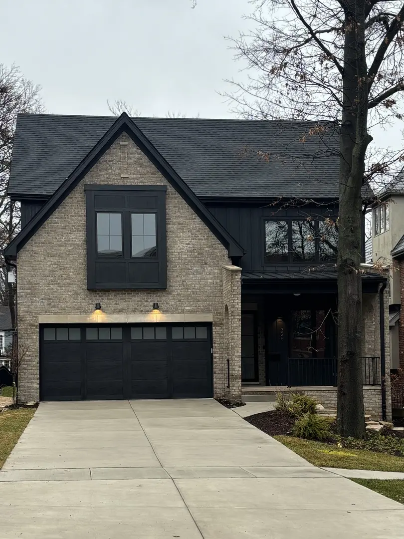328 S Loomis ST, Naperville, IL 60540