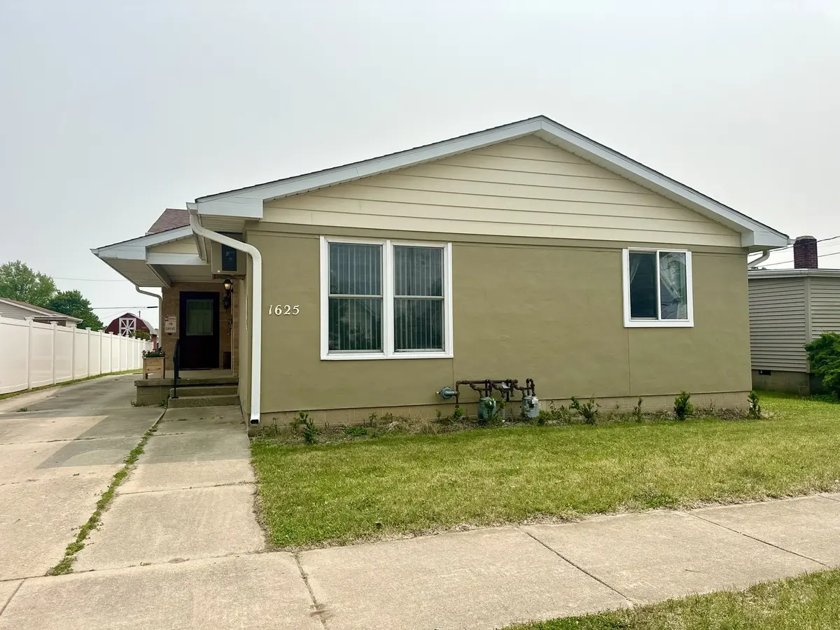 1625 W Main ST, Ottawa, IL 61350
