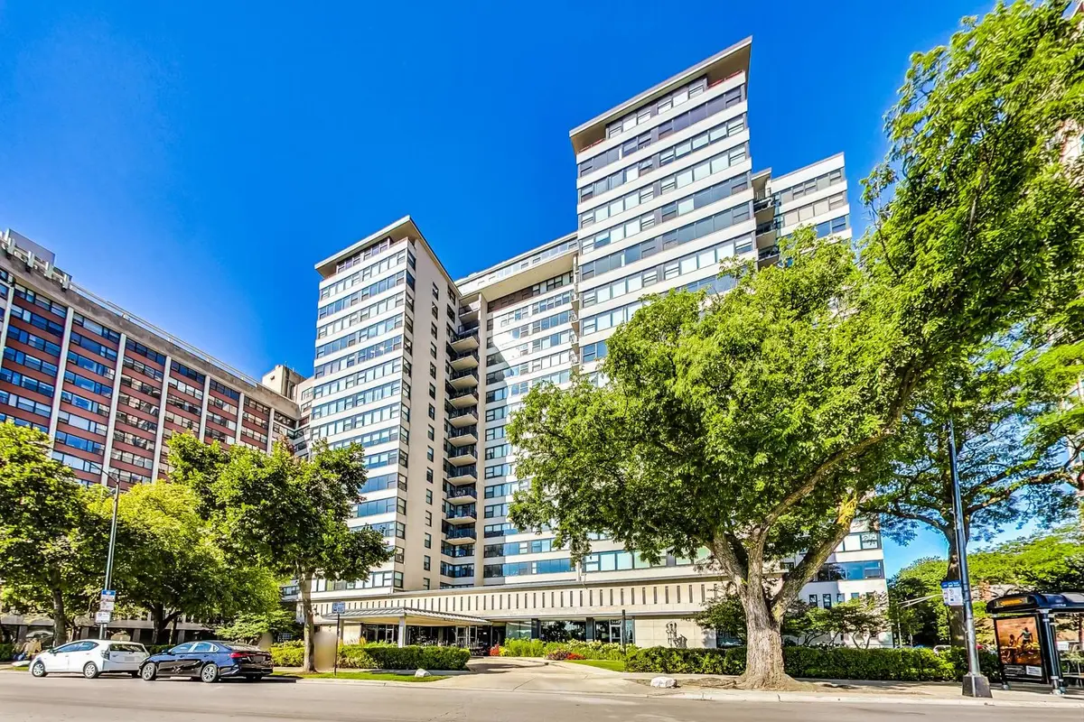 3430 N Lake Shore DR #10M, Chicago, IL 60657