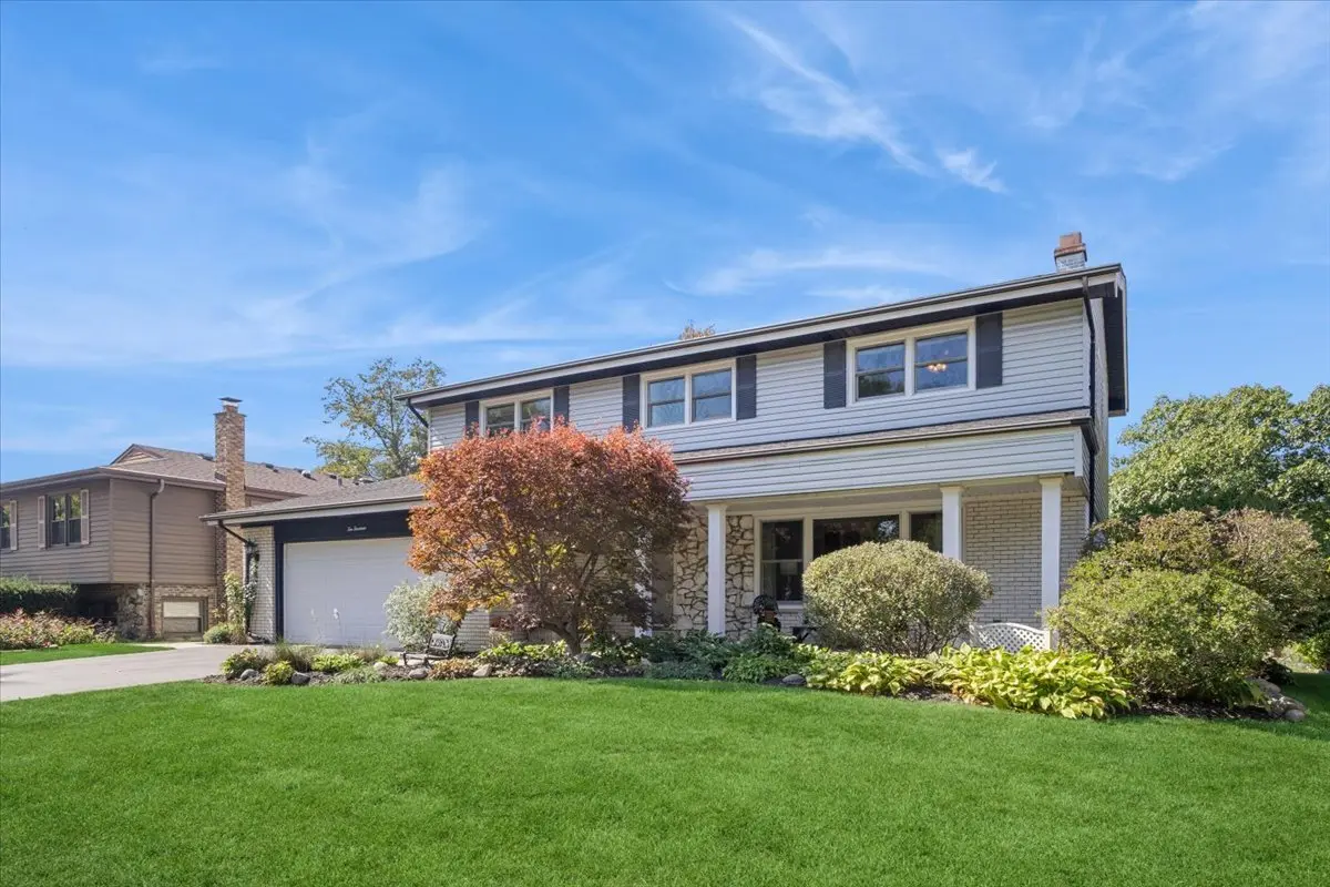 1014 S Grace ST, Mount Prospect, IL 60056