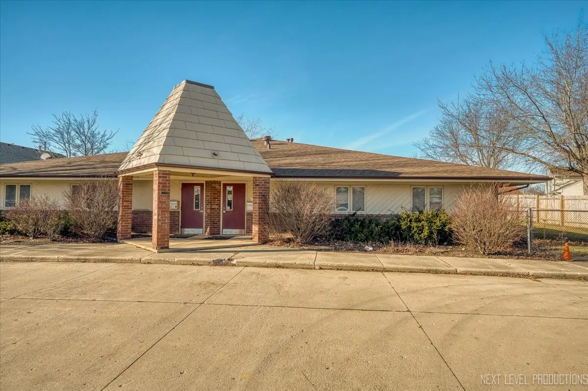 1030 Summerfield DR #A, Roselle, IL 60172