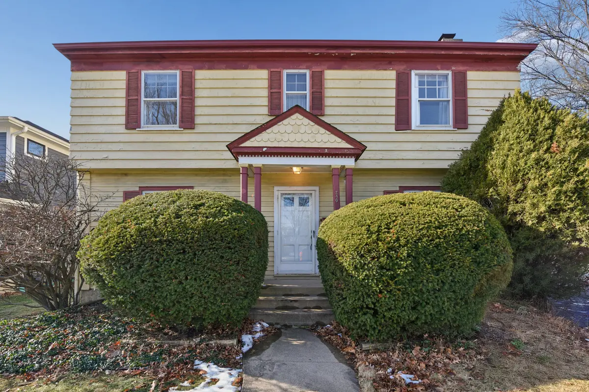 240 N Willow RD, Elmhurst, IL 60126