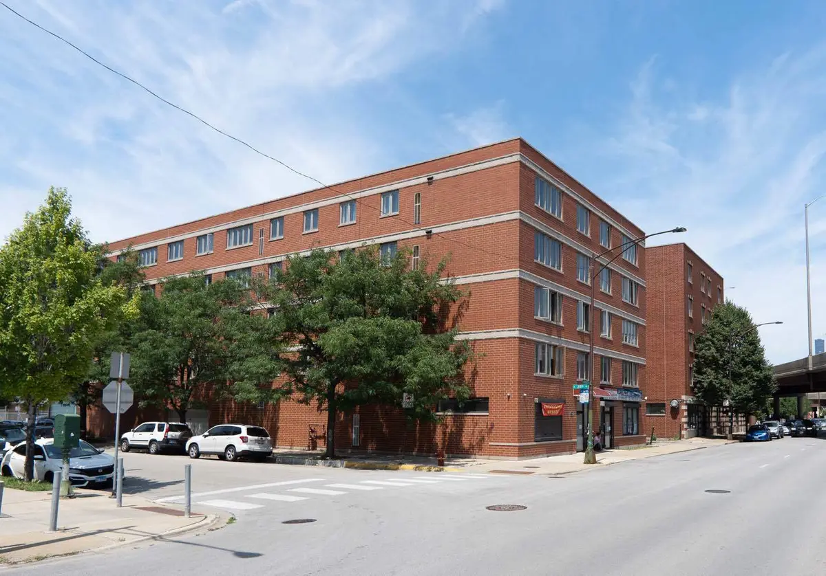 2734 S Wentworth AVE #317, Chicago, IL 60616