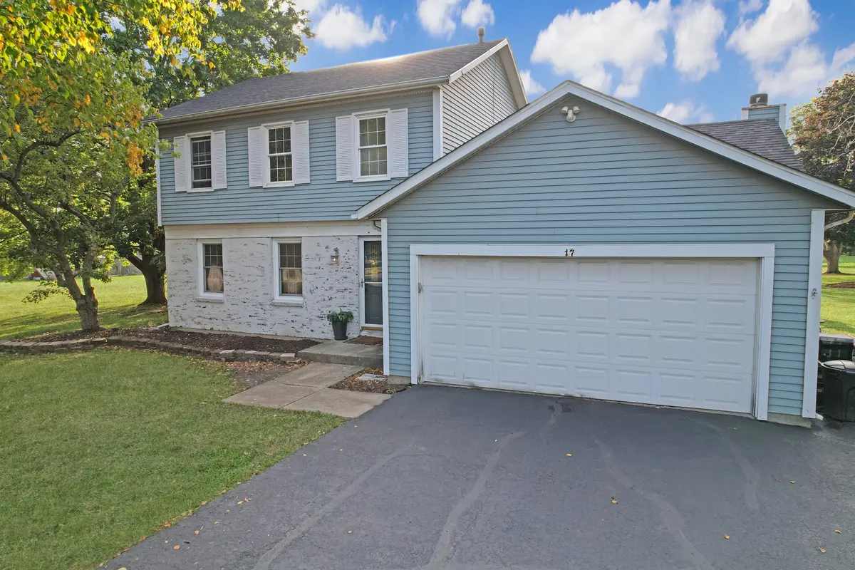 17 Basswood CT, Bristol, IL 60512