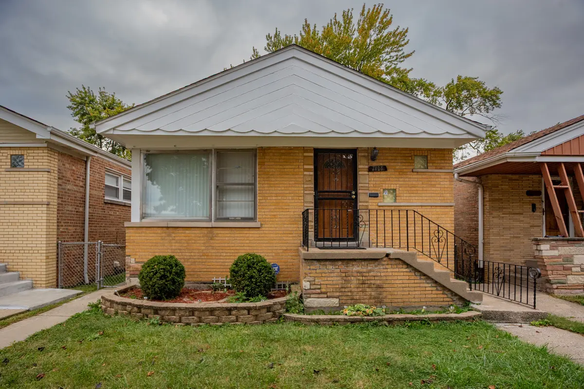 7408 S Campbell AVE, Chicago, IL 60629