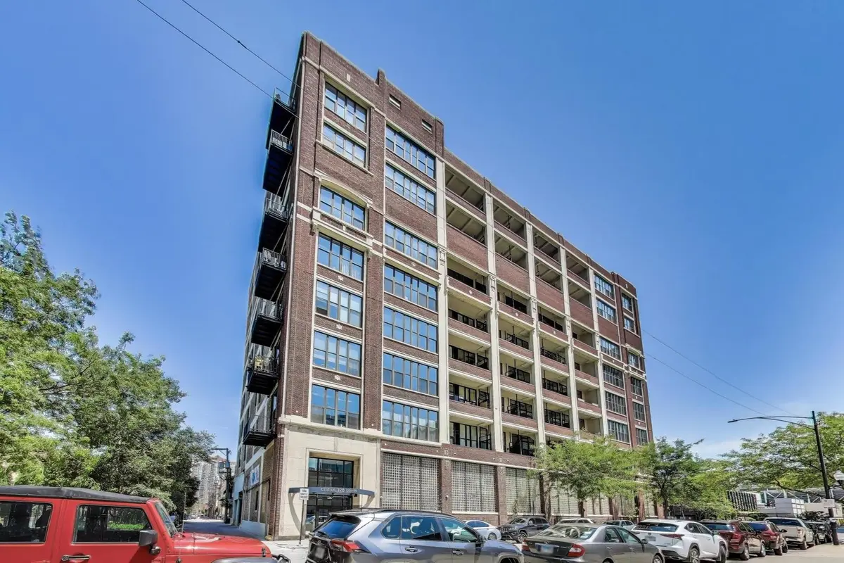 320 E 21ST ST #501, Chicago, IL 60616
