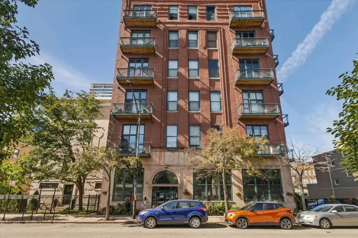 1632 S Indiana AVE #403, Chicago, IL 60616